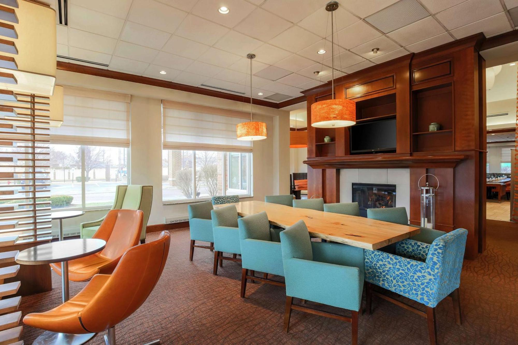 Hilton Garden Inn Chicago/Midway Airport Bedford Park Exterior foto